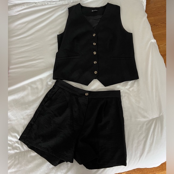 🌸NEW 2 Piece Set - Picture 2 of 5